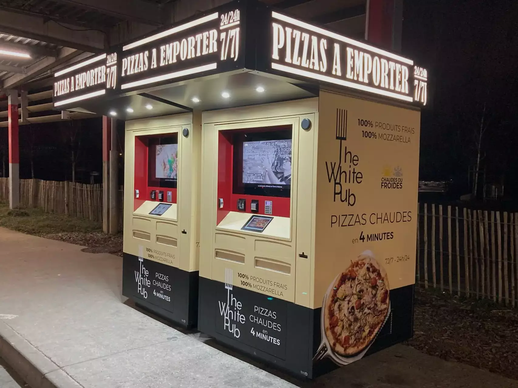 Machine à pizza installée au parking d'Auchan Amiens